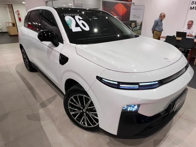 Leapmotor B10 BEV (Elétrico) 2026