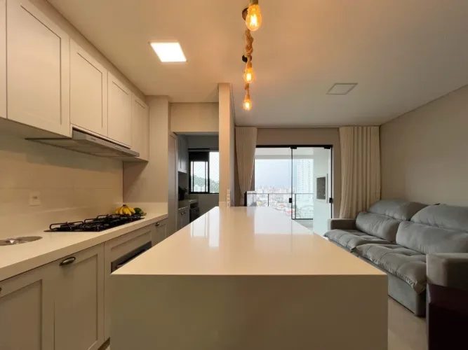 Apartamento com 2 suítes no bairro Fazenda em Itajaí