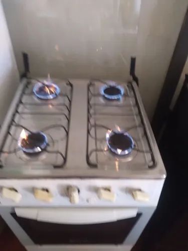 vendo esse fogão funcionando bem com o registro entrgo watesapp * 330