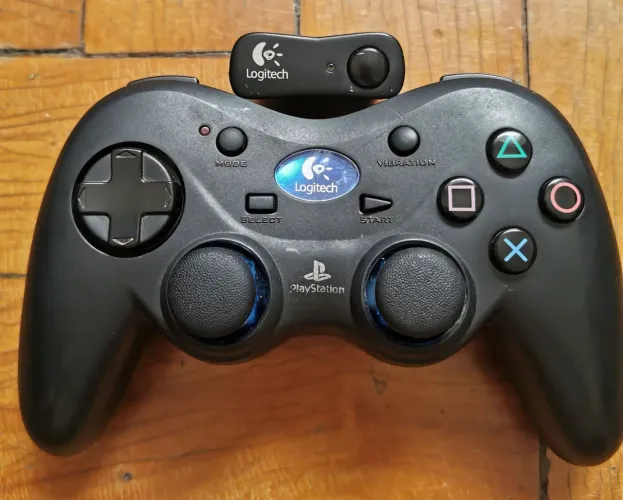 Logitech Cordless Action PS2