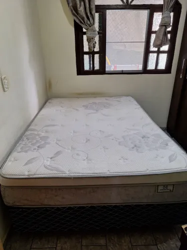 Cama de casal box