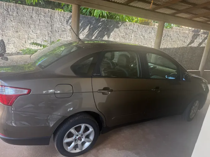 Fiat Grand Siena Attrac. 1.4 EVO F.flex 8V 2014