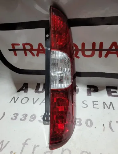 Lanterna traseira direita Fiorino Doblo 2013/ Marca Fitam