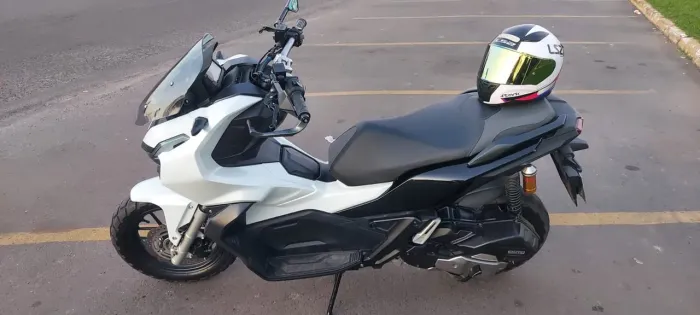 Honda ADV 150 2022 | 20.000 km | Muito conservada