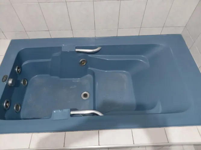 Banheira hidromassagem com motor