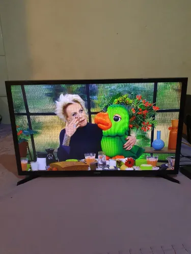 Tv Samsung 32" não smart aceito cartão 