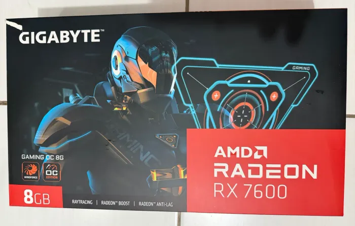 Placa de vídeo Gigabyte AMD Radeon RX 7600 OC Edition com 8GB de VRAM