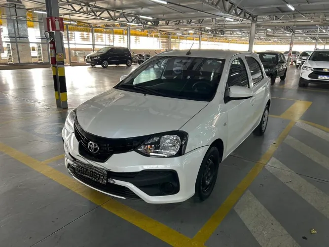Toyota Etios X 1.3 Flex 16V 5P Mec. 2019