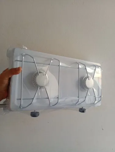 Fogão Branco a Gás Novo. Ideal para casa e apartamento. Fácil transporte em carro ou moto