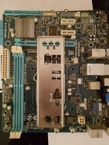 Placa Mãe LGA1156 Gigabyte GA H61M-S1