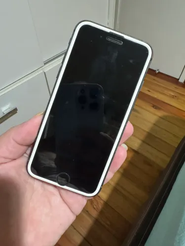 iPhone 8