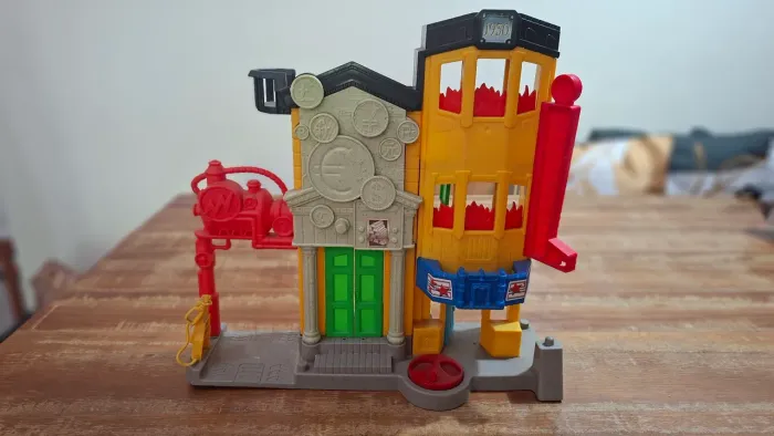 Fisher-Price Imaginext Rescue City Center (Centro de Resgate da Cidade). <br>