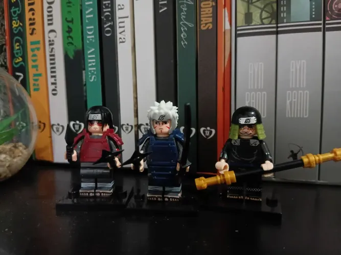 Coleção com 3 personagens Naruto