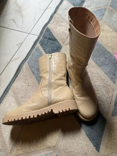 Bota de couro Luiza Barcelos   ,   R$ 200