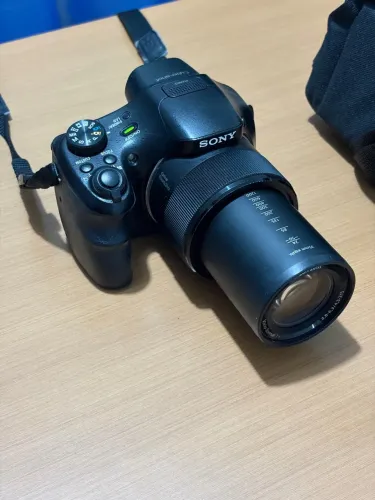Câmera Sony Cyber-shot DSC-HX300
