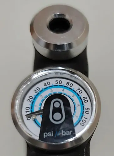 Bomba de mão SG Sterling CrankBrothers com medidor <br>