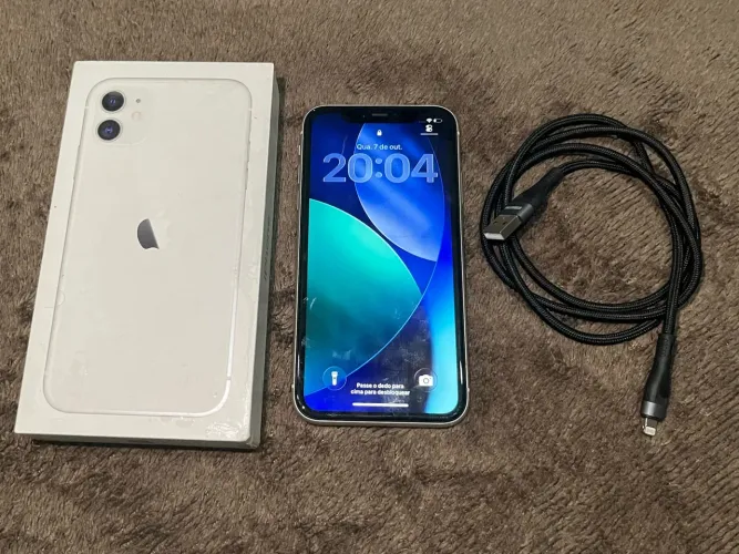 iPhone 11 de 64gb todo original, funcionando tudo perfeitamente!!