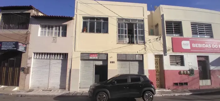 GALPÃO NO CENTRO - 2561