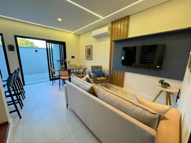 Casa mobiliada em condomínio para alugar- Centro - Holambra/SP