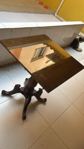 Mesa colônial 