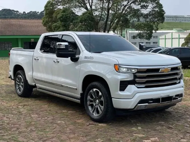 Chevrolet Silverado High Country 5.3 V8 AWD Aut. 2026