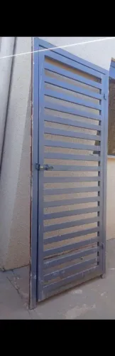 Vendo portão reforçado
