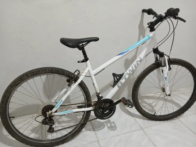 Bicicleta Shimano Btwin 120 aro 26 conservada