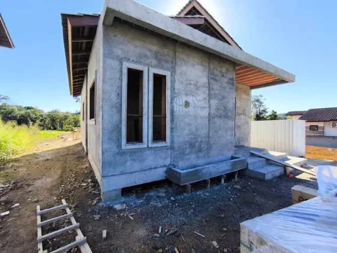 Casa 3 dorm acabamento PREMIUM próxima ao santuário centro Caravaggio aceita financiamento
