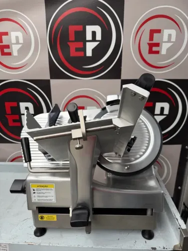 VENDO UM CORTADOR DE FRIOS AUTOMÁTICO E MANUAL PRIX NOVO