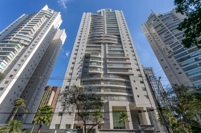 Apartamento para venda em Brooklin Paulista com 2 quartos, sendo 2 suítes, 145m²