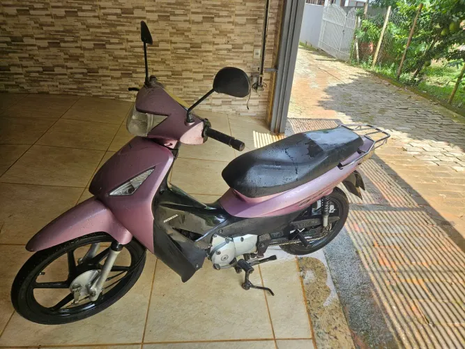 Vendo biz 125 ano2009 modelo2010 !!( 8.500) 