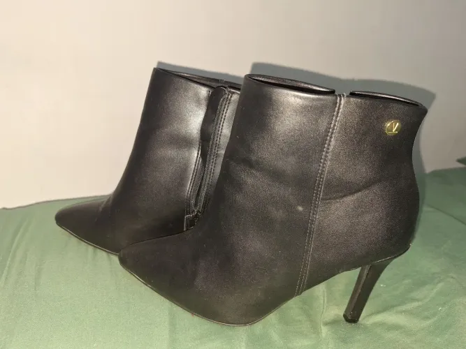 Bota Vizzano - Tamanho 36 seminova