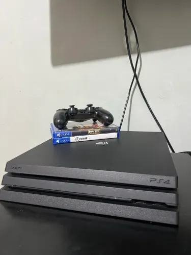 PS4 PRO 4K 1TB | Com jogos e controle original