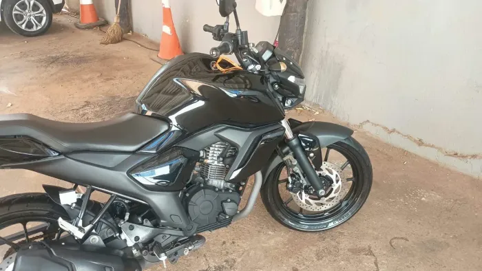 Yamaha/Fz15 Fazer abs 2023 km 5.890 muito nova