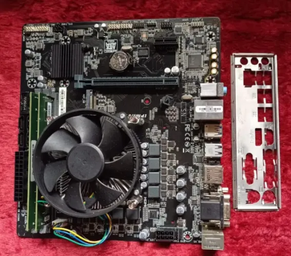 KIT UPGRADE - Intel i3-12100 + Placa-Mãe IPMH610G + 16 GB DDR4
