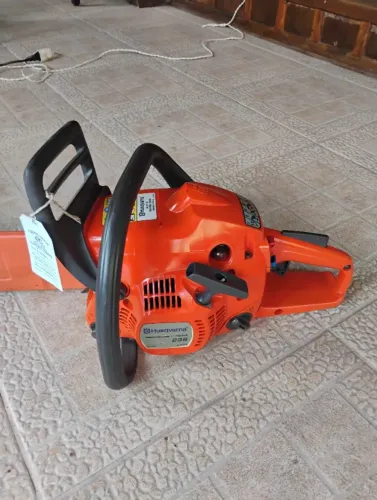 Motoserra Husqvarna 