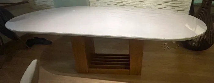 Mesa de jantar vidro e MDF