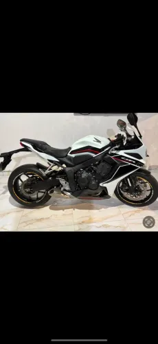 Honda CBR 650 R 2024