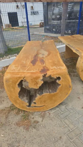 Mesa cascata pequiá preto