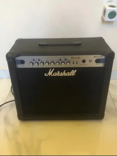 Amplificador Marshall