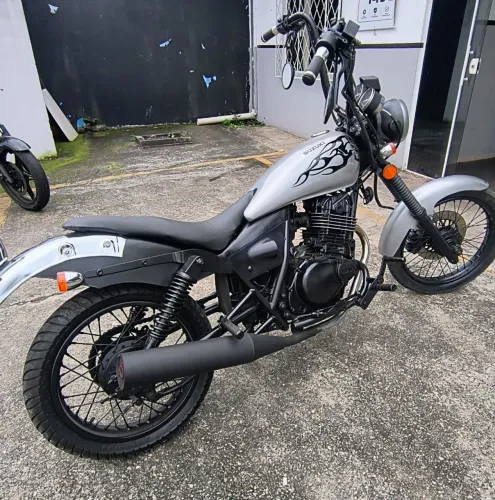 Suzuki Intruder 250 - Ano 1998 toda revisada