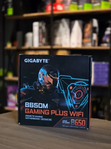 Placa-Mãe Gigabyte B650M Gaming Plus WiFi - Socket AM5, DDR5