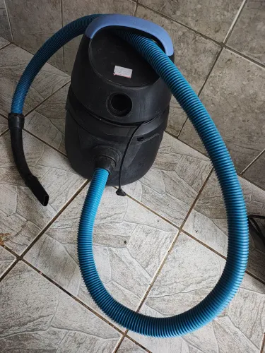 Aspirador de pó e água semi novo Eletrolux revisado filtros novos