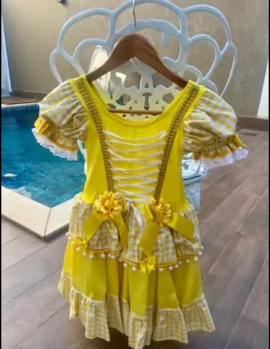 Vestido quadrilha amarelo 5-6 anos