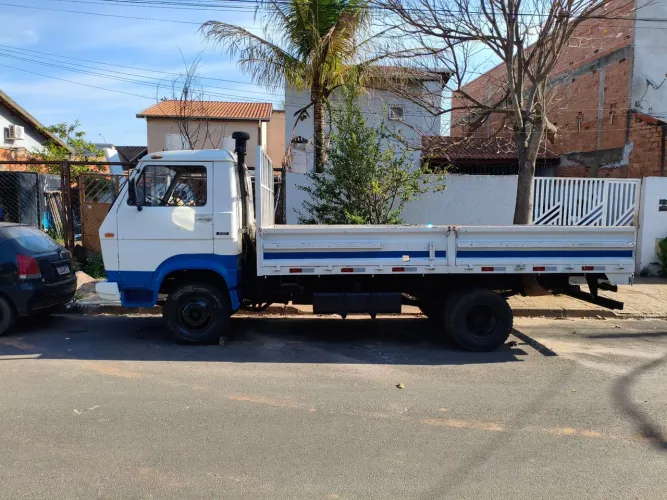 VW 6.90 1984 - MWM 229 - Direção Hidráulica