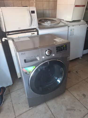 Vende-se máquina LG