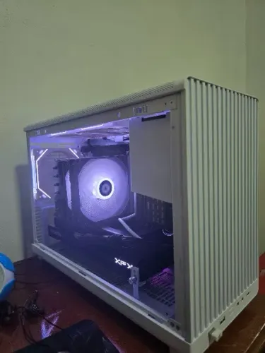 ? PC Gamer High-End: Ryzen 7 7800X3D | RX 9070 XT 16GB | 32GB DDR5 6000MHz | 1TB NVMe