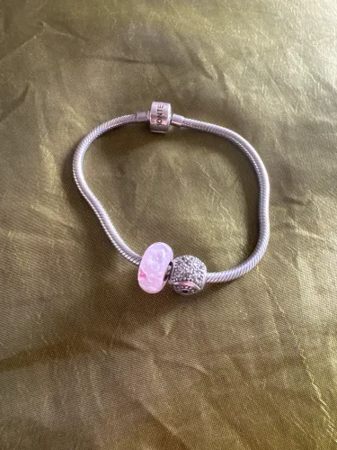 Oferta pulseira Montecarlo com dois berloques 