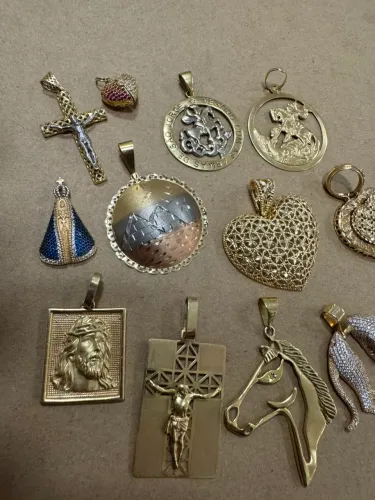 Pingentes de ouro 18k procedência garantia eterna