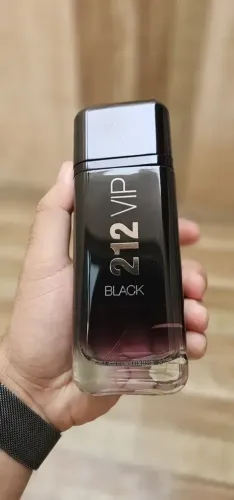 Perfume 212 vip black 200ml - Sem Caixa